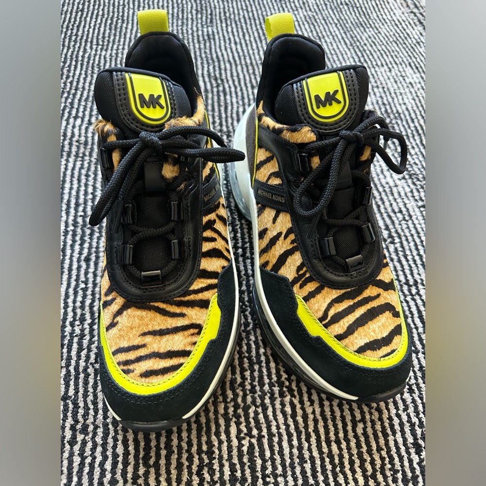 Michael Kors Olympia extreme mixed media Trainer Size 7M